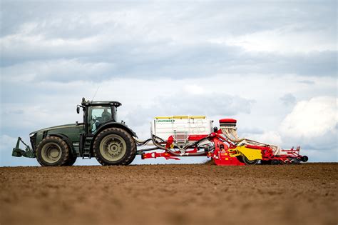 Aerosem Vt Trailed Pneumatic Seed Drill Combinations P Ttinger Australia