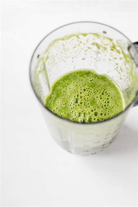 Easy Green Juice Recipe Juicing Nutrition Tips The Full Helping