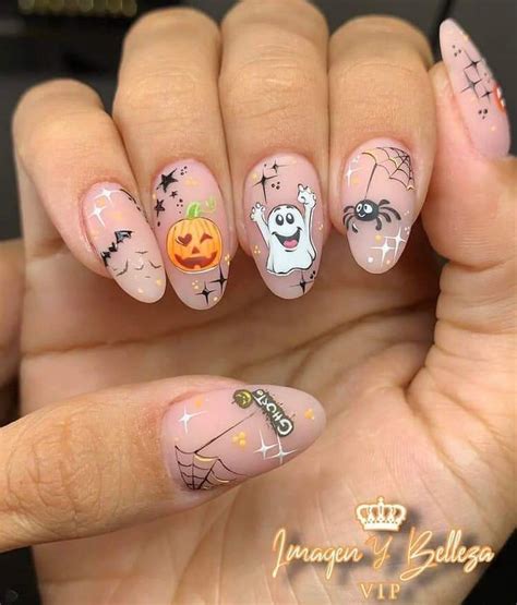 Pin By Sandy Briones On U As Halloween Nails Halloween Nail Art