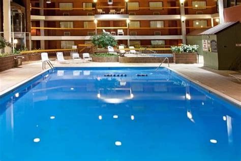 Ramada by Wyndham Beaver Falls | Beaver Falls, PA Hotels