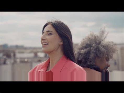 Un P Tit Clip Yara Lapidus L AMOR C EST LA VIE LACN La Musique