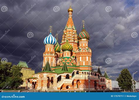 St Basil S Cathedral Red Square Moscow Stock Image Image Of Ancient Christian 17579711