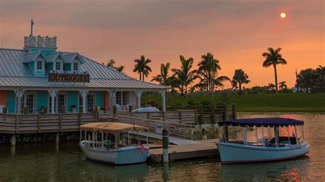 Duffy Electric Boat Rentals – Review | Condé Nast Traveler