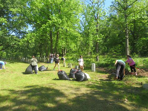 Visiting and Service Information for Mount Peace Cemetery