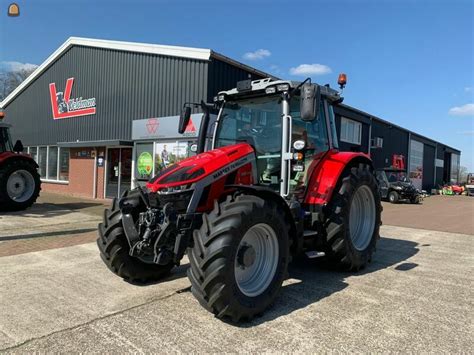 Massey Ferguson S Dyna Efficient Wegenbouw Be