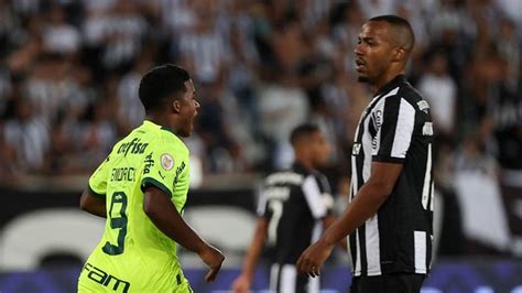 Botafogo 3 x 4 Palmeiras Virada épica esquenta briga pelo título