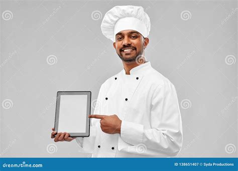 Cozinheiro Chefe Indiano Masculino Feliz Tablet Pc Imagem De Stock