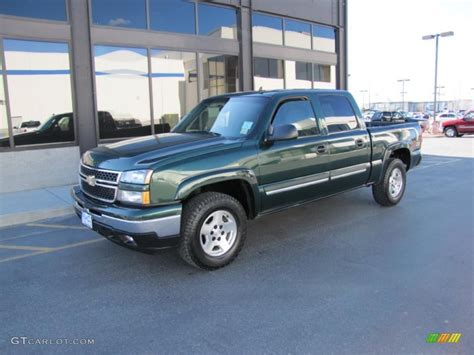 2006 Dark Green Metallic Chevrolet Silverado 1500 Z71 Crew Cab 4x4