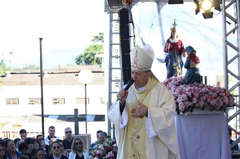 Fé e devoção levam milhares de fiéis ao Caravaggio Cotidiano 4oito