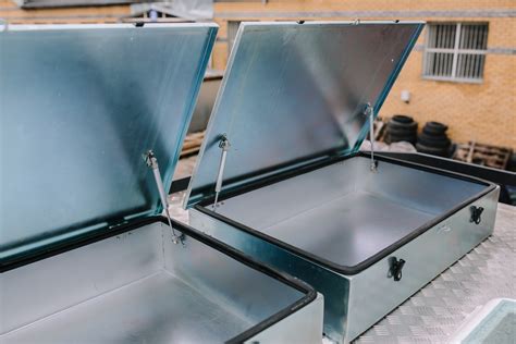 Ящик багажный на крышу фургона