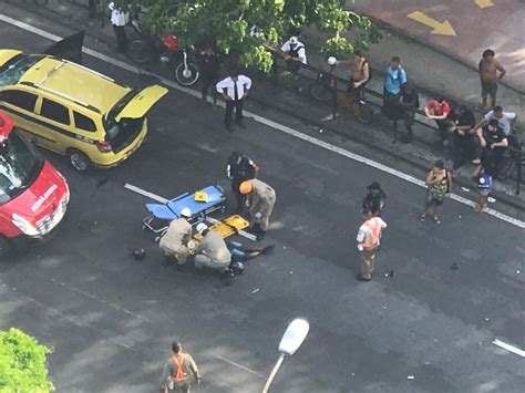 Motociclista Morre Em Acidente T Xi Pr Ximo Ao Shopping Rio Sul Em