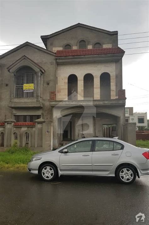 Marla Facing Park Gray Structure House For Sale Tariq Gardens