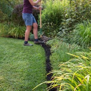 Garden Edging Ideas & Tips | HGTV