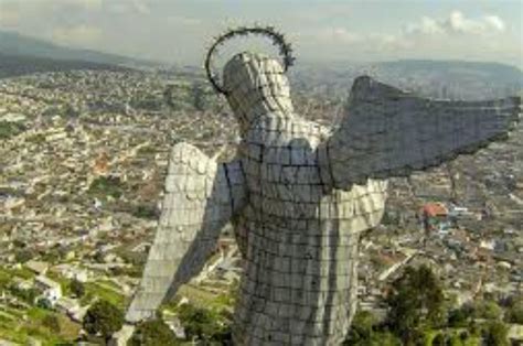 Quito Wallpapers - Top Free Quito Backgrounds - WallpaperAccess