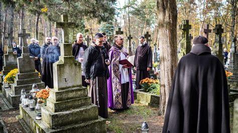 Uroczysto Wszystkich Wi Tych I Dzie Zaduszny Bernardyni Le Ajsk