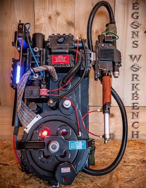 The Ghostbusters Proton Pack Propreplik Etsyde