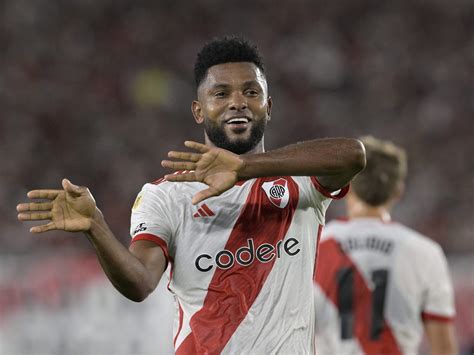 Partidos de fútbol de hoy, martes 2 de abril: agenda, horario y cómo