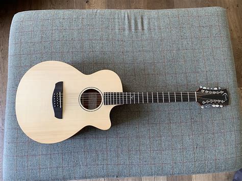 Faith Naked Venus Spruce Top Reverb