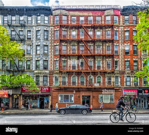 East Village New York Hi Res Stock Photography And Images Alamy