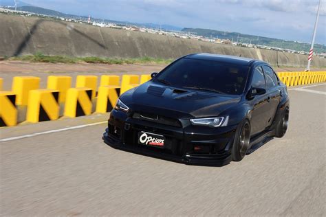 Refitting Actual Combat Appearance Evo X Look Lancer Io Wide Body