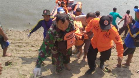 BREAKING NEWS Tenggelam Di Sungai Bengawan Solo Bocah 13 Tahun