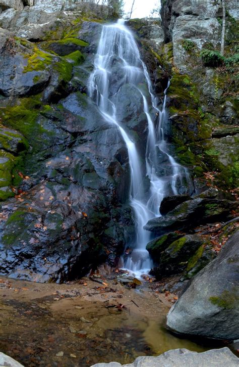 12 Best Waterfall Hikes In Virginia That Are Worth Your Time