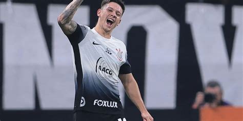 Rival da Série A libera R 29M pra arrancar Garro do Corinthians