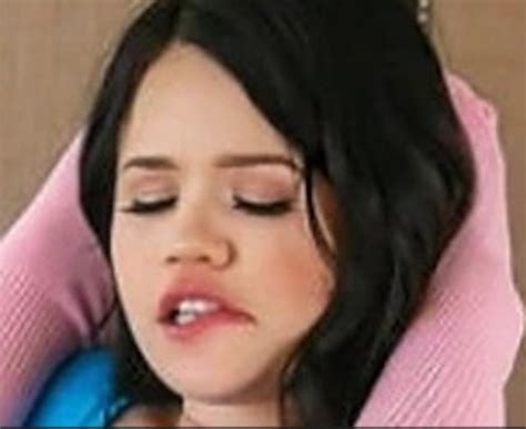 Who Is That Brunette Video From A Brazzers Ad Playing With Pink Girl Socks Yhivi