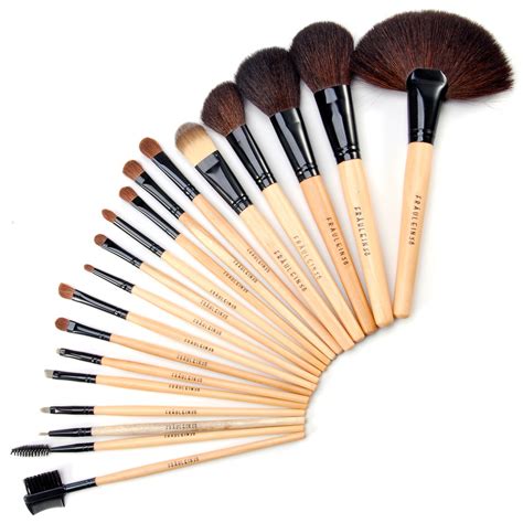 Set Cosmetica Kit Trusa Profesionala De Farduri Make Up Si Set