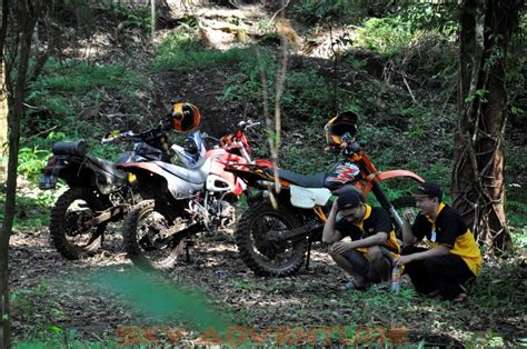 Wisata Offroad Lembang Bandung Outbound Seru Menembus Hutan Cikole Dan