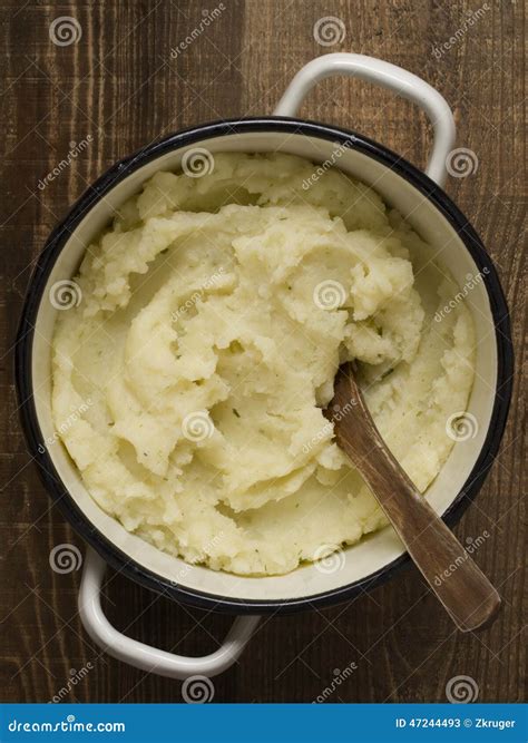 Pot Of Rustic Mash Potato Stock Photography | CartoonDealer.com #47180282
