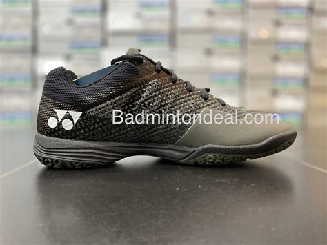 Yonex Power Cushion Aerus 3 Mens Badminton Shoes Black