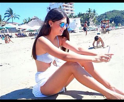 9 Hot Sexy Carola Martinez Bikini Pics