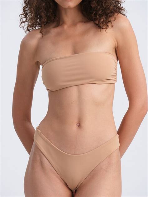 DARILY Góra od bikini Góra od bikini opaska BANDEAU Beżowy Modivo pl