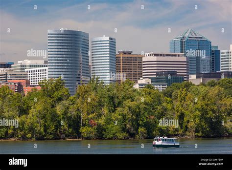 ROSSLYN, VIRGINIA, USA - Rosslyn skyline and water taxi on Potomac ...