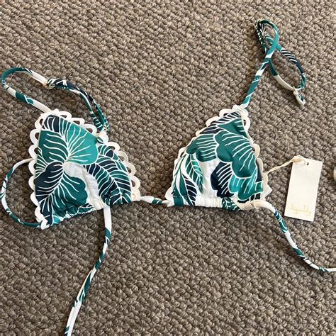 Tiger Lily Bikini Top Size XS Never Worn Before Depop