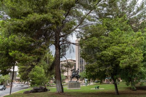 Estatua De La Villa Pancho En El Parque Veinte De En El Centro De