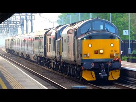 The Final Class 365 Networker Express Scrap Move Passing Through Didcot