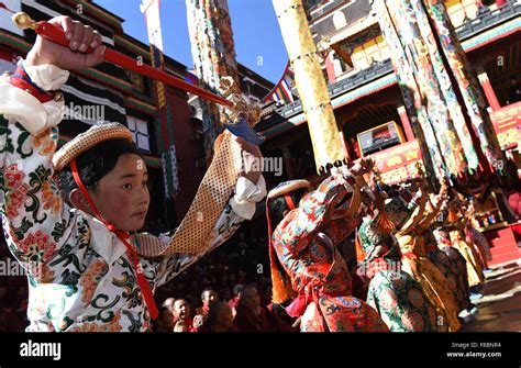 Xigaze China S Tibet Autonomous Region Th Dec Buddhists Dance