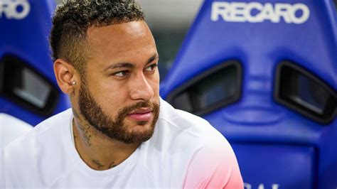 Cest Faux Une Fake News Sur Neymar Au Psg Dénoncée