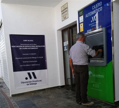 Unicaja Banco Y La Diputaci N De M Laga Instalan Cajeros En Algatoc N