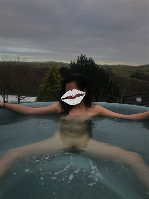 Relaxing Naked With Snow Around Me Scrolller
