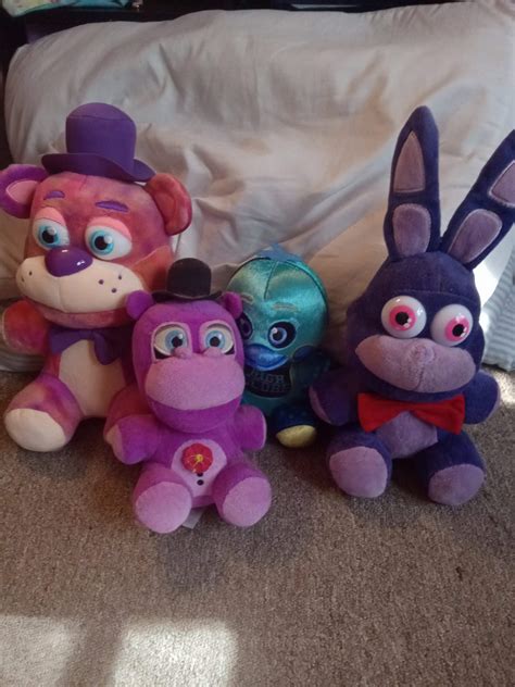 [FNAF plushie collection] | 《《Fnaf》》 Amino