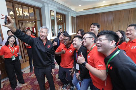 Pmo Pm Lee Hsien Loong At May Day Rally