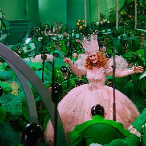 Wizard Of Oz History On Instagram Glinda 🫧 Arrives In The Emerald