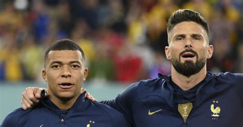 Kylian Mbappé Olivier Giroud Match France Australie 4 1 lors de