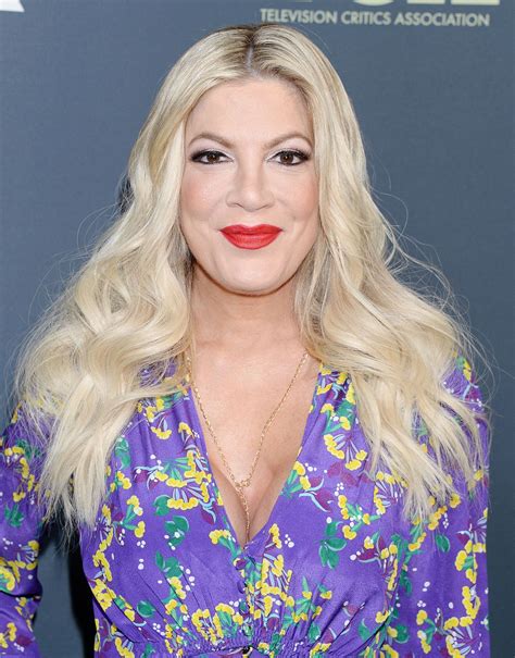 Tori Spelling Bing Images