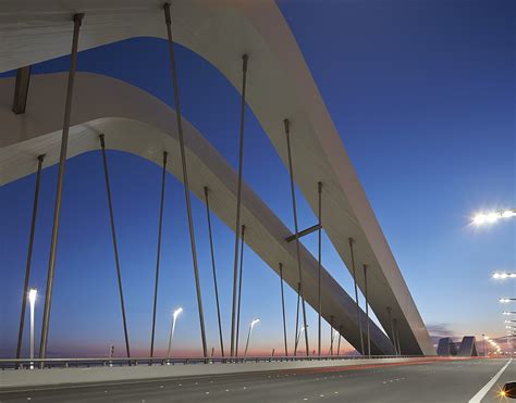 Gallery of Sheikh Zayed Bridge / Zaha Hadid Architects - 20