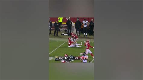 Chiefs Rookie With Miraculous One Handed Interception To Lock Up