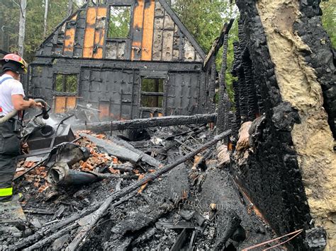 Couple Escapes Early Morning House Fire In Tobermory Country 93